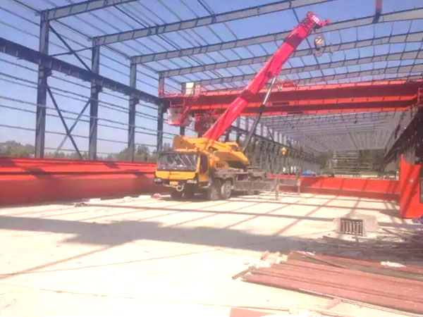 橋式起重機(jī)